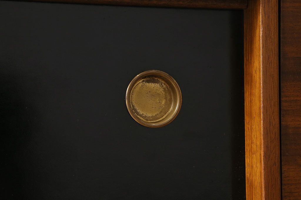 ヴィンテージ家具　北欧スタイル　G-PLAN(ジープラン)　BBシリーズ　スタイリッシュな佇まいのサイドボード(サイドキャビネット、収納棚、ビンテージ)(R-039979)