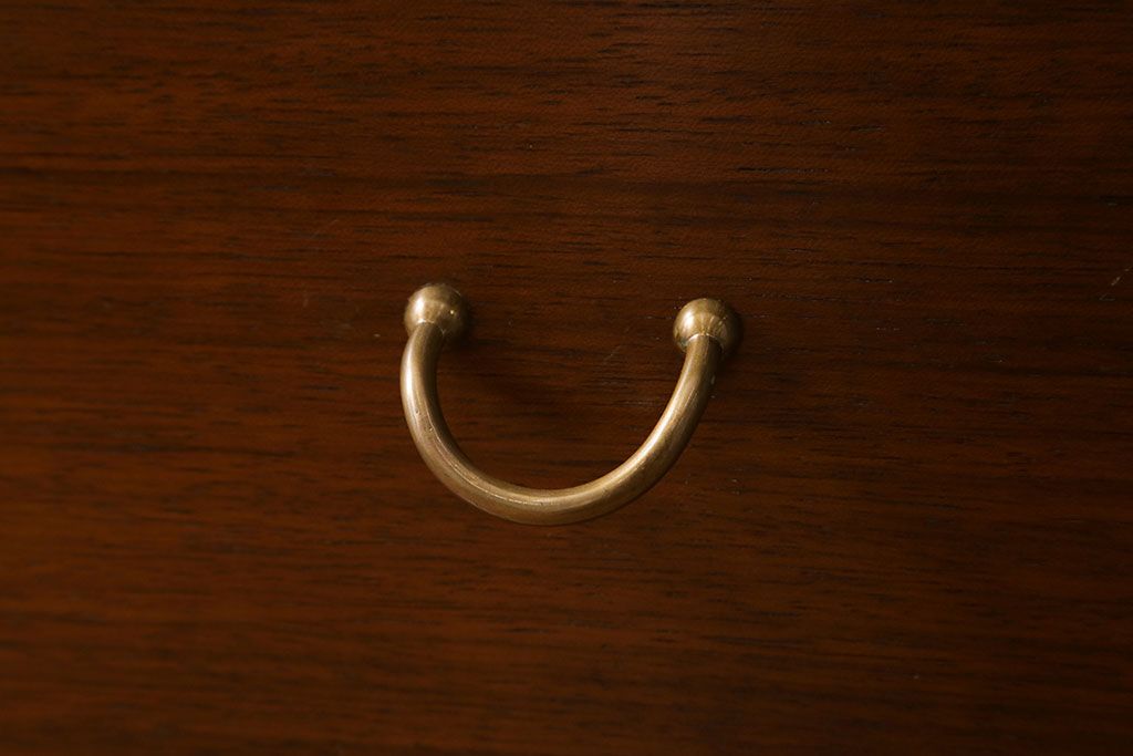 ヴィンテージ家具　北欧スタイル　G-PLAN(ジープラン)　BBシリーズ　スタイリッシュな佇まいのサイドボード(サイドキャビネット、収納棚、ビンテージ)(R-039979)