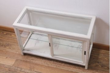 アンティーク家具　昭和初期　シャビーなペイントが素敵なガラスケース(ショーケース、飾り棚、陳列棚)(R-039980)