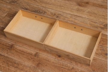 ヴィンテージ家具　国産工芸家具　桑材・前板桐材　竹図　落ち着いた和の雰囲気漂う飾り棚(茶棚、収納棚、戸棚、ビンテージ、桐箪笥、桐たんす)(R-039982)