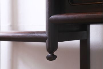 アンティーク家具　昭和初期　紫檀(したん)材　上品でモダンな佇まいの飾り棚(茶棚、収納棚)(R-039983)