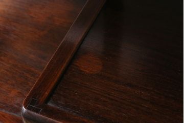 アンティーク家具　昭和初期　紫檀(したん)材　上品でモダンな佇まいの飾り棚(茶棚、収納棚)(R-039983)