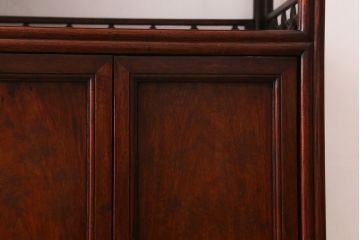 ヴィンテージ家具　カリン材　象嵌入りが珍しい!優美な佇まいの飾り棚(茶棚、収納棚、ビンテージ、花梨材)(R-039984)