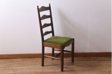 中古　松本民芸家具　グリーンのファブリックが上品な印象のA型布張ラダーバックチェア(ダイニングチェア、椅子)(R-040002)