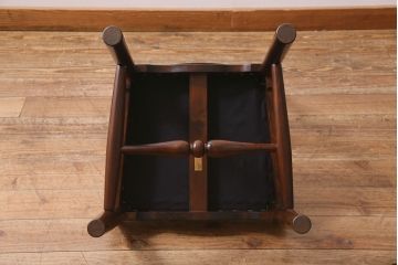 中古　松本民芸家具　グリーンのファブリックが上品な印象のA型布張ラダーバックチェア(ダイニングチェア、椅子)(R-040004)