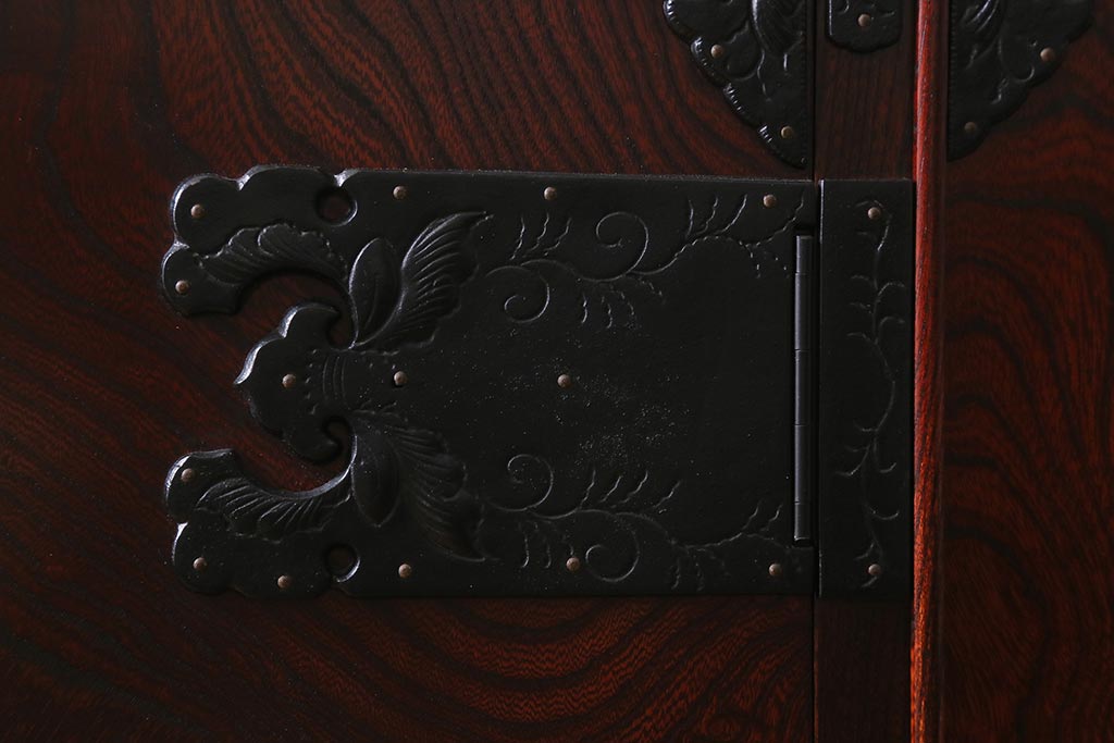 リメイク家具　伝統民芸　岩谷堂箪笥　和箪笥と収納棚の2wayが魅力の脚付サイドボード(衣装箪笥、収納棚)(R-040006)