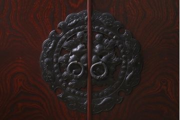 リメイク家具　伝統民芸　岩谷堂箪笥　和箪笥と収納棚の2wayが魅力の脚付サイドボード(衣装箪笥、収納棚)(R-040006)