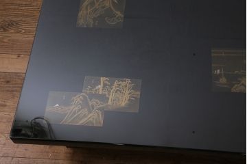 中古　輪島塗　東海道五十三次　黒漆と蒔絵が美しいガラス天板付きの座卓(ローテーブル)(R-040015)