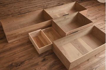 アンティーク家具　和製アンティーク　明治期　桐材　木味が魅力の和レトロな重ね箪笥(時代箪笥、テレビ台、ローボード、桐箪笥、桐たんす)(R-040018)