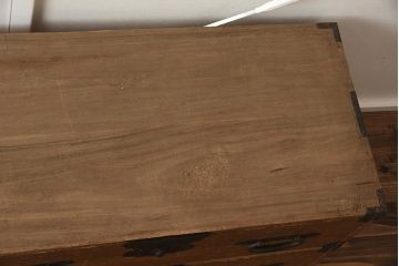 アンティーク家具　和製アンティーク　明治期　桐材　木味が魅力の和レトロな重ね箪笥(時代箪笥、テレビ台、ローボード、桐箪笥、桐たんす)(R-040018)
