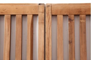 アンティーク建具　戸車付き　木のぬくもりあふれる素通しの縦桟引き戸2枚セット(荒格子戸、建具)(R-040022)