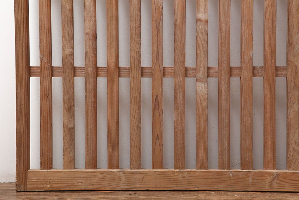 アンティーク建具　戸車付き　木のぬくもりあふれる素通しの縦桟引き戸2枚セット(格子戸、建具)(R-040023)