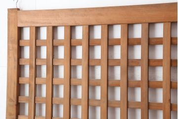 アンティーク建具　戸車付き　ヒノキ材　木のぬくもりあふれる素通しの格子戸2枚セット(蔵戸、引き戸、建具、玄関戸)(R-040024)