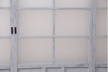 アンティーク建具　和製アンティーク　昭和初期　シャビーなペイントがお洒落!レトロなガラス戸4枚セット(引き戸、建具)(R-040031)