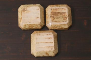 アンティーク雑貨　江戸明治期　時代物　古い織部焼　在銘　角皿3枚セット(和食器)(R-040032)