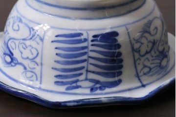 アンティーク雑貨　明治期　ねじり文　染付深鉢(深皿、和食器)(R-040036)