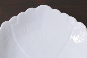 アンティーク雑貨　幕末明治期　櫛高台　葉文変形皿3枚セット(中皿、和食器、鍋島焼)(R-040037)