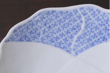 アンティーク雑貨　幕末明治期　櫛高台　葉文変形皿3枚セット(中皿、和食器、鍋島焼)(R-040037)