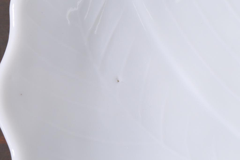 アンティーク雑貨　幕末明治期　櫛高台　葉文変形皿3枚セット(中皿、和食器、鍋島焼)(R-040037)