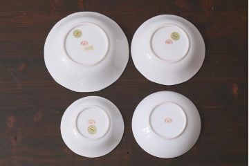 未使用品　輸出用　昭和期　九谷焼　菊図金彩深皿4枚セット(和食器)(R-040039)