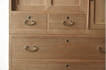 アンティーク家具　昭和中期　前面桐材　シンプルな戸棚付き重ね箪笥(和タンス、チェスト、収納棚、桐箪笥、桐たんす)(R-040050)