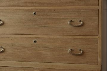 アンティーク家具　昭和中期　前面桐材　シンプルな戸棚付き重ね箪笥(和タンス、チェスト、収納棚、桐箪笥、桐たんす)(R-040050)