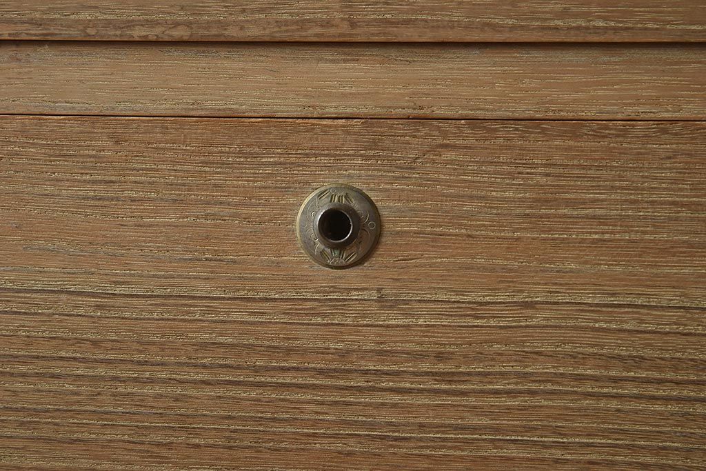 アンティーク家具　昭和中期　前面桐材　シンプルな戸棚付き重ね箪笥(和タンス、チェスト、収納棚、桐箪笥、桐たんす)(R-040050)