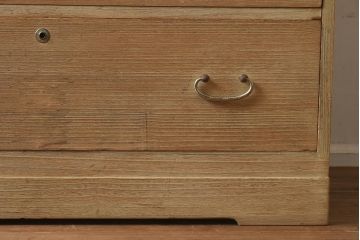 アンティーク家具　昭和中期　前面桐材　シンプルな戸棚付き重ね箪笥(和タンス、チェスト、収納棚、桐箪笥、桐たんす)(R-040050)