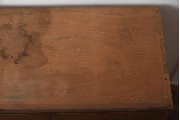 アンティーク家具　大正昭和初期　前面ケヤキ材　木の風合いが楽しめるシンプルなチェスト(引き出し、和タンス)(R-040051)