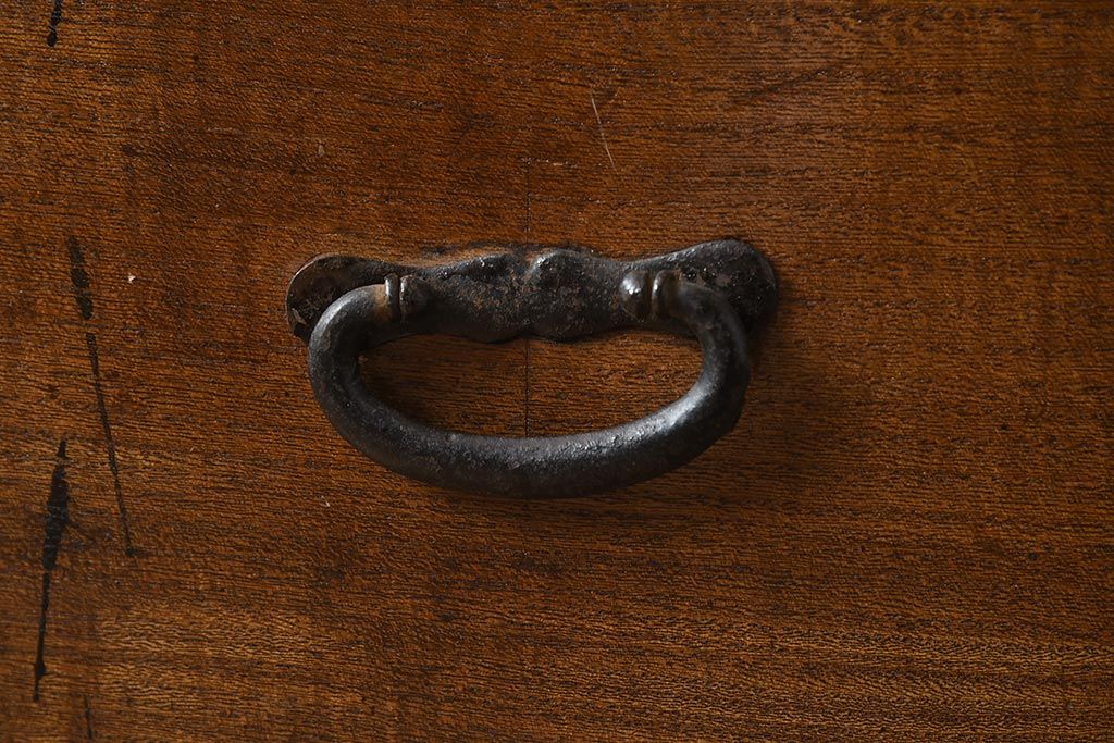 アンティーク家具　大正昭和初期　前面ケヤキ材　木の風合いが楽しめるシンプルなチェスト(引き出し、和タンス)(R-040051)