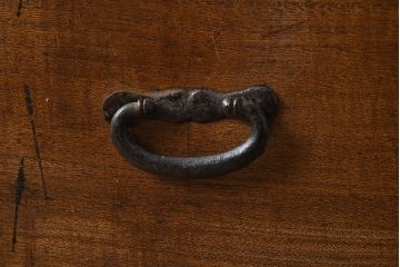 アンティーク家具　大正昭和初期　前面ケヤキ材　木の風合いが楽しめるシンプルなチェスト(引き出し、和タンス)(R-040051)