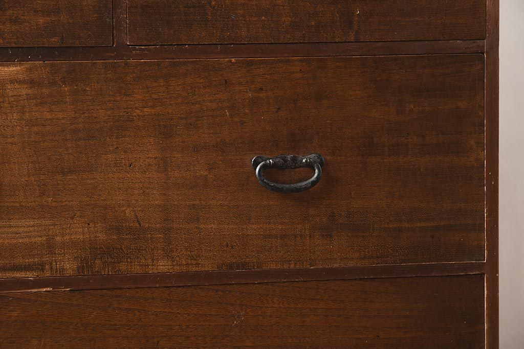 アンティーク家具　大正昭和初期　前面ケヤキ材　木の風合いが楽しめるシンプルなチェスト(引き出し、和タンス)(R-040051)