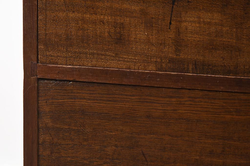 アンティーク家具　大正昭和初期　前面ケヤキ材　木の風合いが楽しめるシンプルなチェスト(引き出し、和タンス)(R-040051)