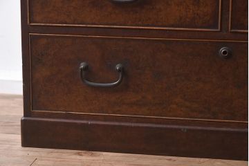 アンティーク家具　和製アンティーク　昭和初期　総楠木材(クスノキ)　指物家具　上手物　レトロな佇まいが可愛らしい小箪笥(引き出し、収納棚、戸棚、小物収納)(R-040058)