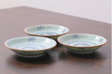 アンティーク雑貨　江戸期　萬歴年製　染付　4寸小皿3枚(和食器)(R-040063)