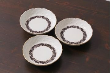 アンティーク雑貨 江戸明治期 白磁陽刻なます皿3枚セット(中皿、和食器)(R-040064)