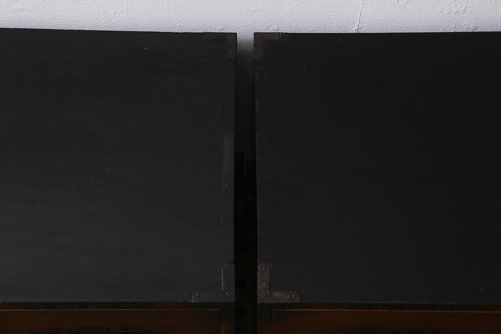 アンティーク家具　明治期　前面桐材　鶴亀図　上質な和の雰囲気漂う重ね箪笥(衣装箪笥、桐箪笥、桐たんす)(R-040072)