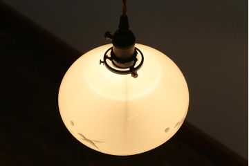 アンティーク照明　昭和レトロ　鶴の透かしが素敵な切子のペンダントライト(天井照明、吊り下げ照明、シェード)(R-040083)