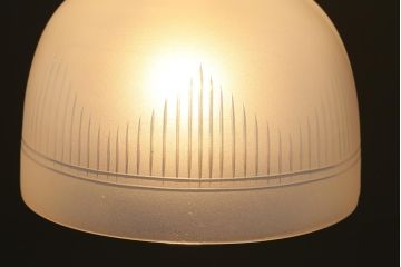 アンティーク照明　上品な雰囲気漂うオパールガラスのペンダントライト(天井照明、吊り下げ照明)(R-040085)