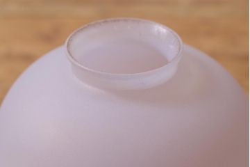 アンティーク照明　上品な雰囲気漂うオパールガラスのペンダントライト(天井照明、吊り下げ照明)(R-040085)