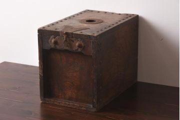 アンティーク雑貨　古民具・骨董　明治期　ケヤキ材　古い趣を感じる銭箱(銭函)(R-040087)
