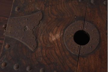 アンティーク雑貨　古民具・骨董　明治期　ケヤキ材　古い趣を感じる銭箱(銭函)(R-040087)