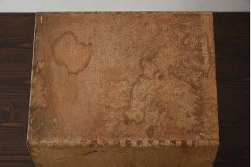 レトロ家具　昭和レトロ　昭和中期　ネームプレート付き　レトロな佇まいが魅力の小引き出し(小物収納、サイドチェスト)(R-040091)