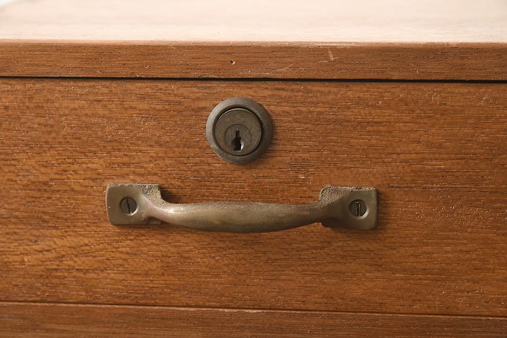 レトロ家具　昭和レトロ　昭和中期　素朴な風合いがレトロな小引き出し(小物収納、卓上収納)(R-040092)