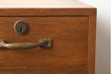 レトロ家具　昭和レトロ　昭和中期　素朴な風合いがレトロな小引き出し(小物収納、卓上収納)(R-040092)