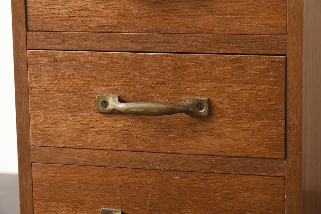 レトロ家具　昭和レトロ　昭和中期　素朴な風合いがレトロな小引き出し(小物収納、卓上収納)(R-040092)