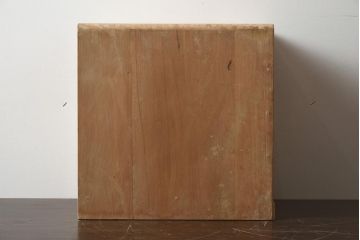 レトロ家具　昭和中期　ネームプレート付き　ナラ材　ナチュラルな雰囲気が魅力の小引出し(卓上収納、小物収納)(R-040094)