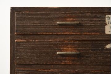 アンティーク家具　和製アンティーク　昭和初期　味のある桐材製の小引き出し(卓上収納、小物収納)(R-040095)