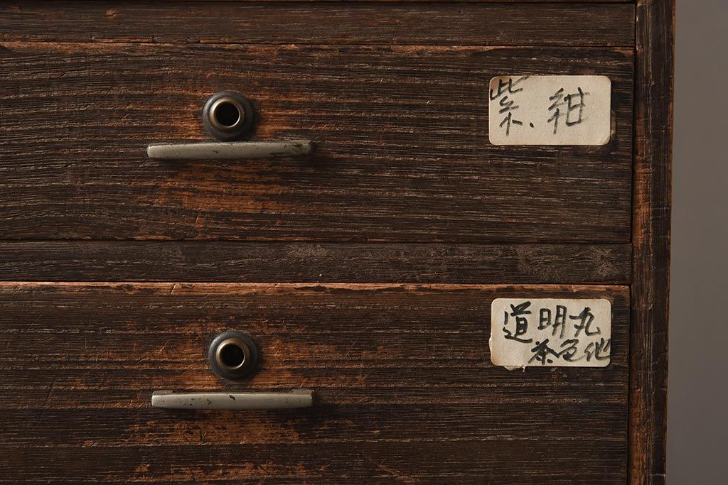 アンティーク家具　和製アンティーク　昭和初期　味のある桐材製の小引き出し(卓上収納、小物収納)(R-040095)