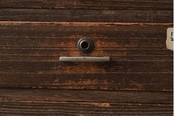 アンティーク家具　和製アンティーク　昭和初期　味のある桐材製の小引き出し(卓上収納、小物収納)(R-040095)